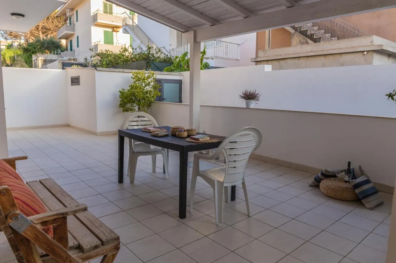 Mareinsicilia: Appartamenti Larica Cava dʼAliga Apartman